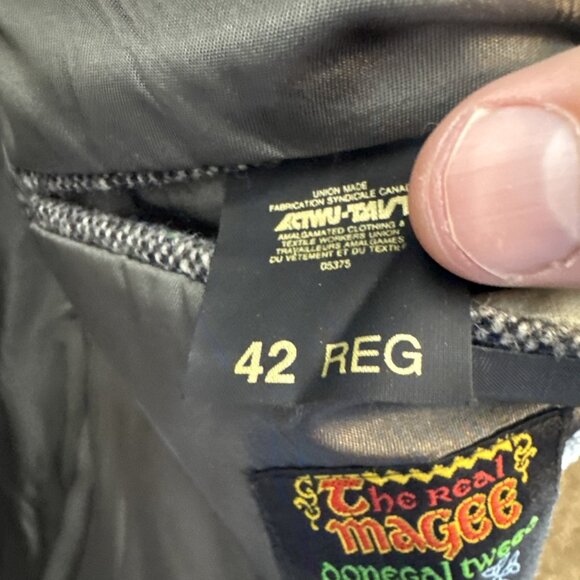 Magee Donegal Tweed Sport Coat Men 42 Gray Herringbone Irish Wool Blazer - Picture 6 of 7